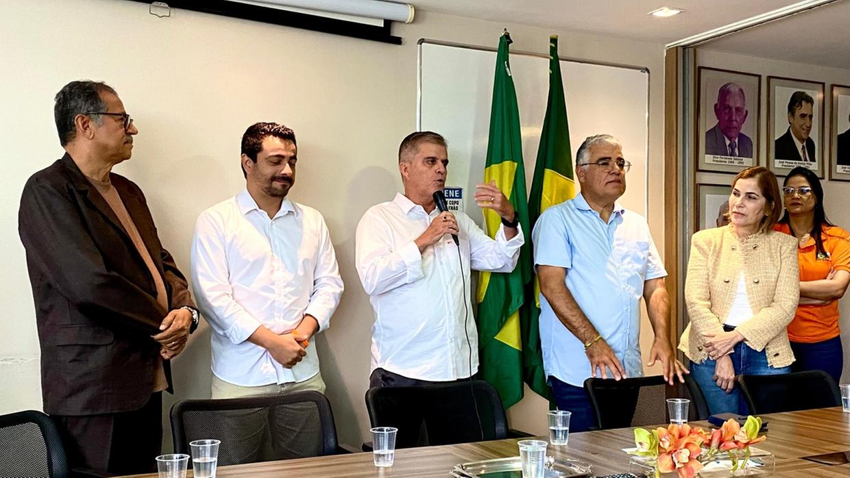 General - Senado - Novo