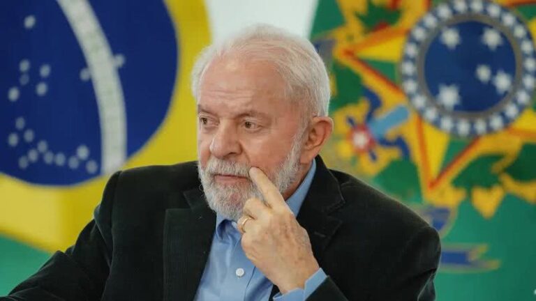 lula-diz-que-tentou-contato-com-trump-sobre-tarifaco-mas-que-ninguem-quer-conversar