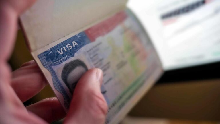 EUA exigem que estudantes que solicitam visto mantenham redes sociais abertas para checagem