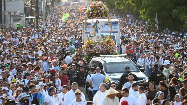 fortaleza-regionais-1-e-12-recebem-cadastro-de-ambulantes-para-caminhada-com-maria