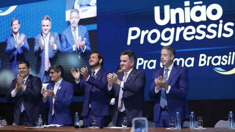 Federação União Progressista pede que políticos aliados abandonem cargos no governo federal
