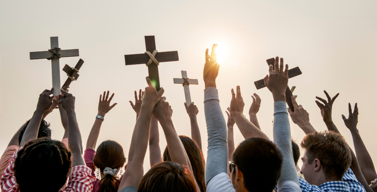 catolicos-cristaos-cruz-foto-rawpixel-1200-x-612-px