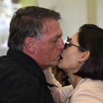 BRASILIA, JAIR BOLSONARO SE DESPEDE DE MICHELLE BOLSONARO
