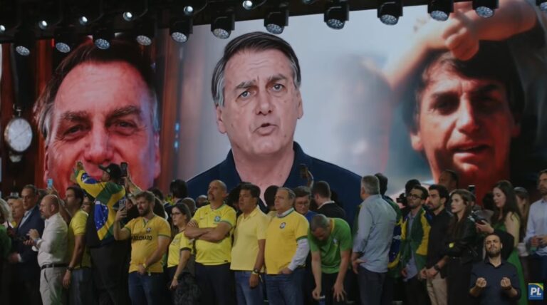 Moraes dá 48 horas para defesa de Bolsonaro explicar uso de vídeo com IA em convenção do PL